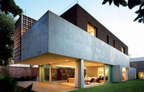 sao-paulo-exotic-villa-by-isay-weinfeld-1